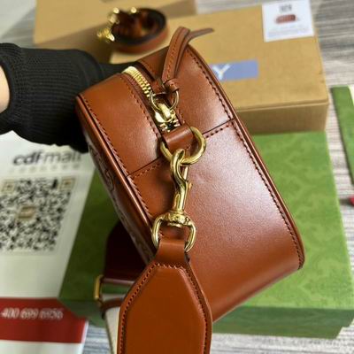 702234 21.5X17X7.5CM MP  (20)